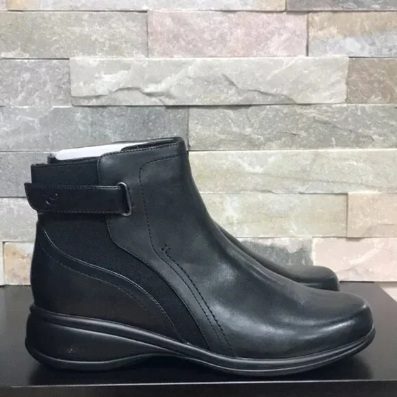 Easy Spirit Tale Booties - Picture 2 of 6